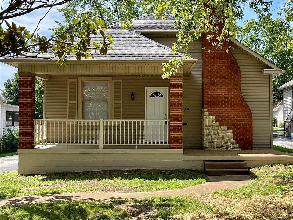 928 W Main St, Festus, MO 63028 | Zillow