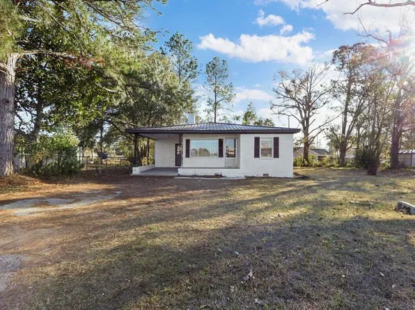 508 Pine St, Douglas, GA 31533