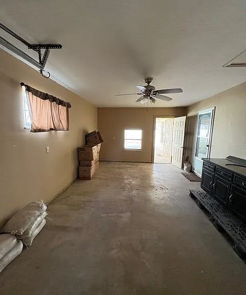 1128 N Los Ebanos Rd — Photo 16