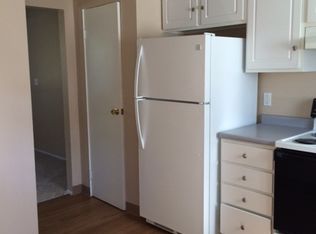 90 Ripple Ln, North Kingstown, RI 02852