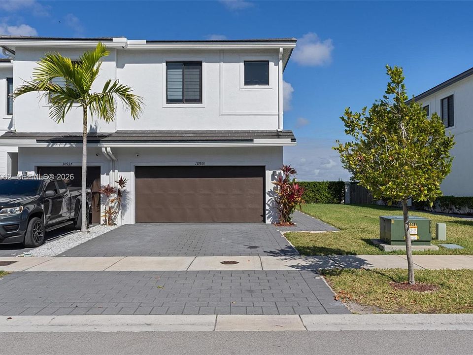 1st image of 10933 SW 232nd Ter