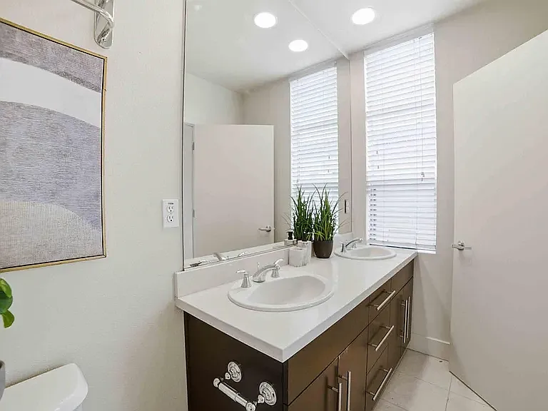 1 E Julian St #310 — Photo 6
