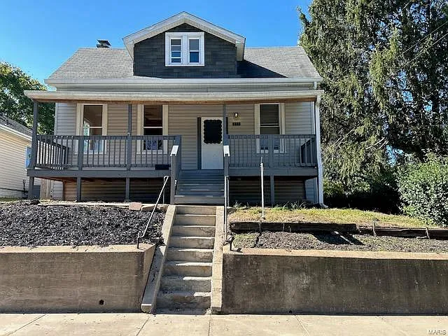 830 Union Ave photo 1