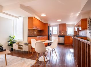 32 Castleton Ave, Toronto, ON
