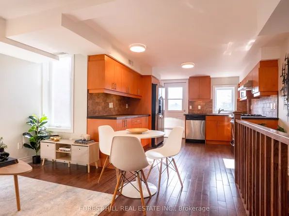 32 Castleton Ave, Toronto, ON M6N 3Z5