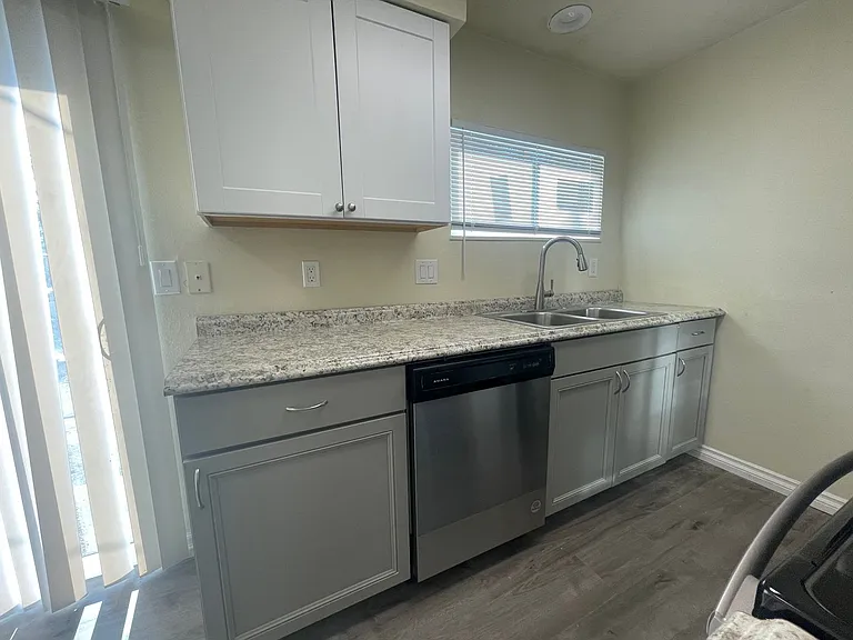 Ralph Duplex — Photo 3
