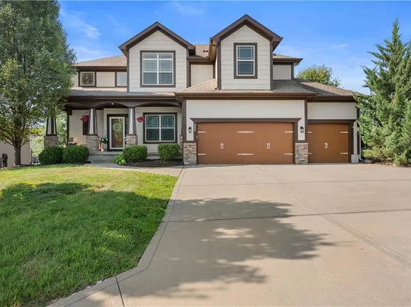 508 SW Lake Side Dr, Blue Springs, MO 64064