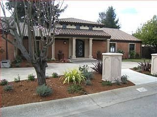 2nd image of 490 Torwood Ln