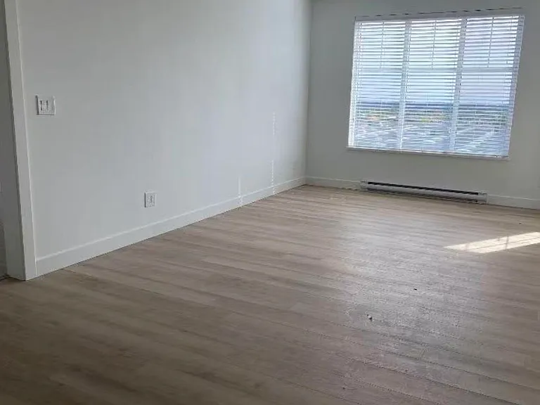 20487 65th Ave — Photo 3