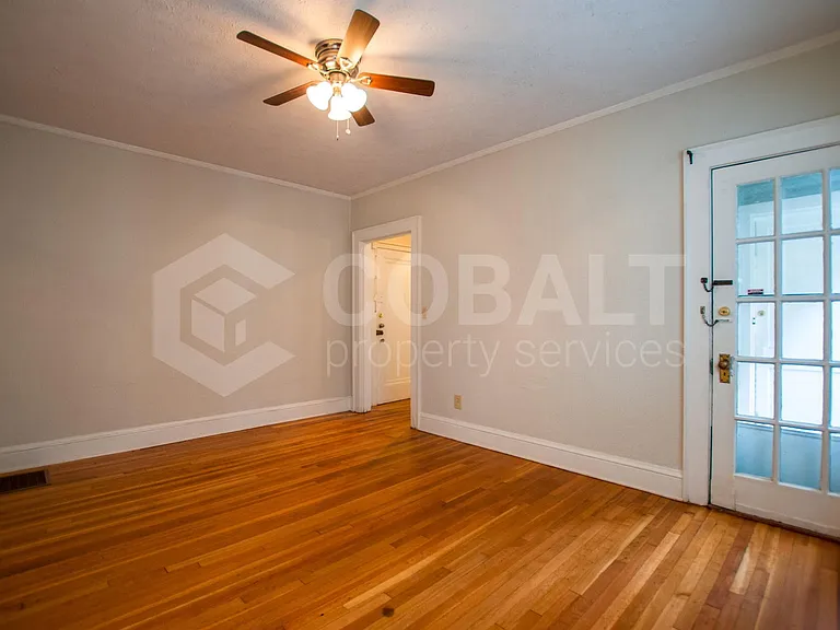 993 N Highland Ave NE #7 — Photo 4