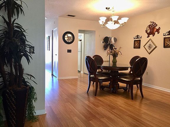 3rd image of 5623 80th St N Unit 303