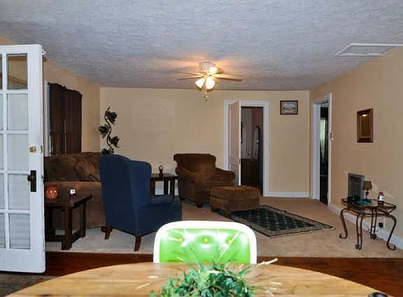 4th image of 2105 Sultana Ave