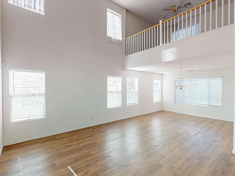 9047 Ravenhurst St — Photo 5