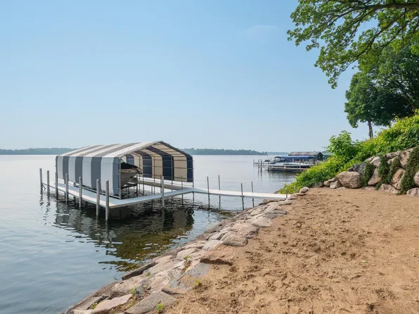 3008 Highland Blvd, Mound, MN 55364