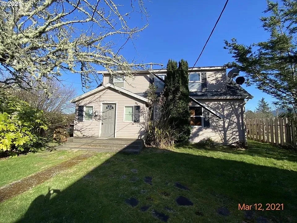413 S Franklin St — Photo 2