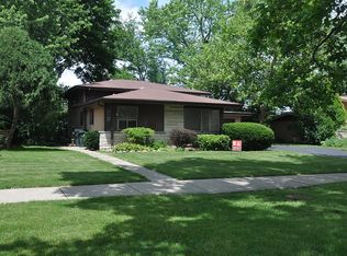 2442 Harrison St, Glenview, IL
