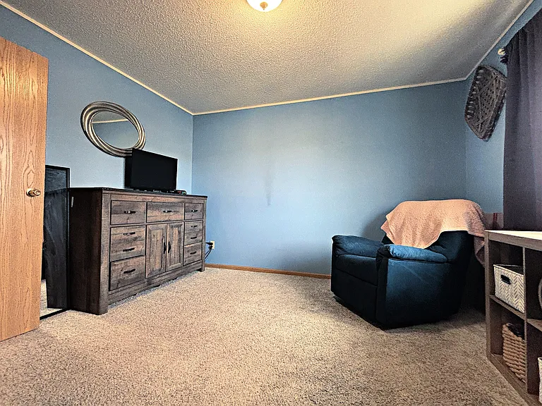 7430 S Louise Ave #301 — Photo 17