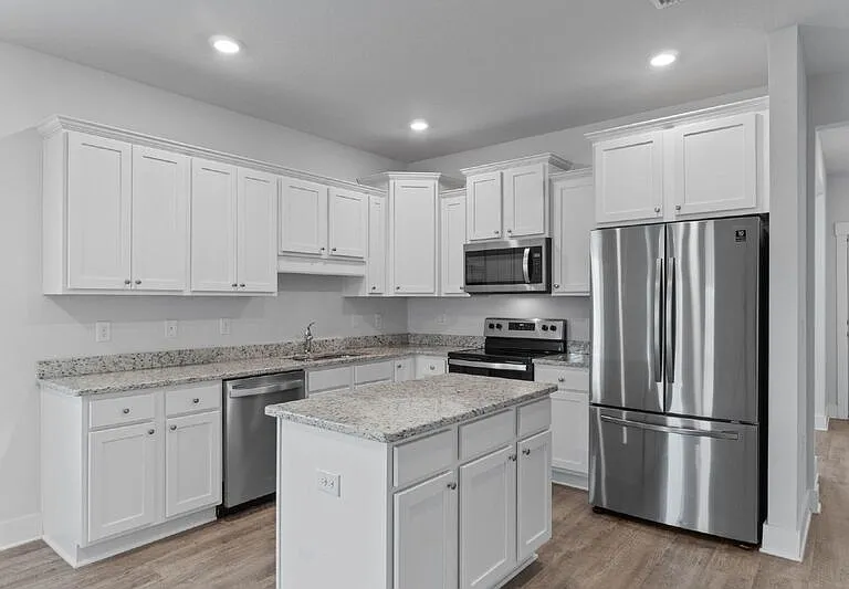 5857 Danbury Blvd — Photo 9