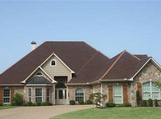 3804 Summerset Ct, Longview, TX 75605