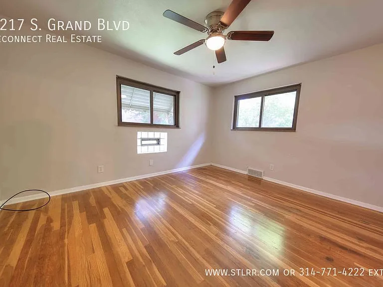 5217 S Grand Blvd — Photo 16