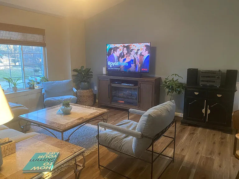 525 Winona Ave NW #1 — Photo 7