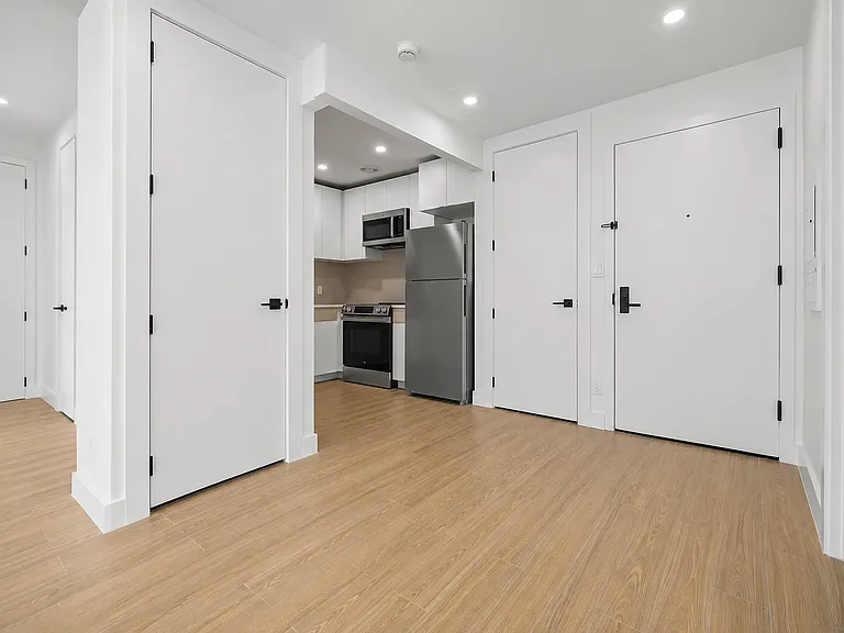 175 Rochester Ave #2A — Photo 5