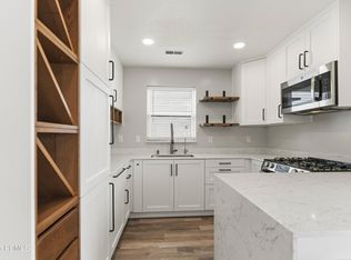 2303 E Hawthorne St, Saratoga Springs, UT 84043