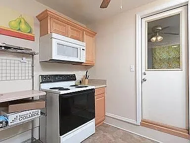 513 Tyler St — Photo 26
