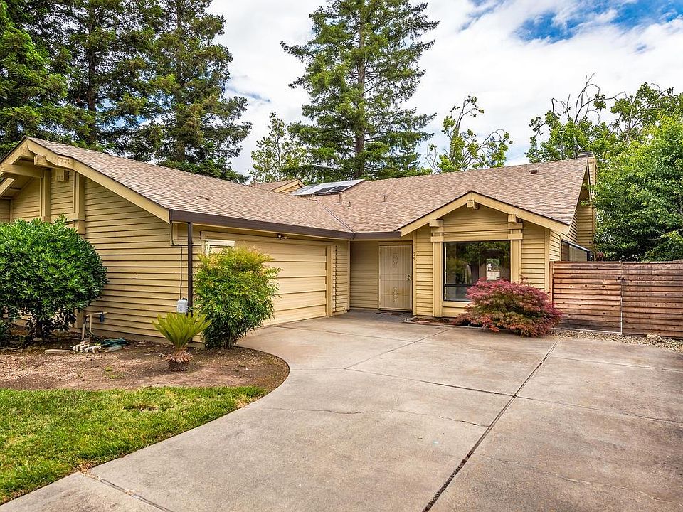 1st image of 34 Porto Santo Ct