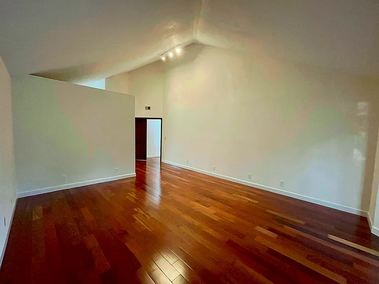 2 Greenbrier Ct — Photo 18