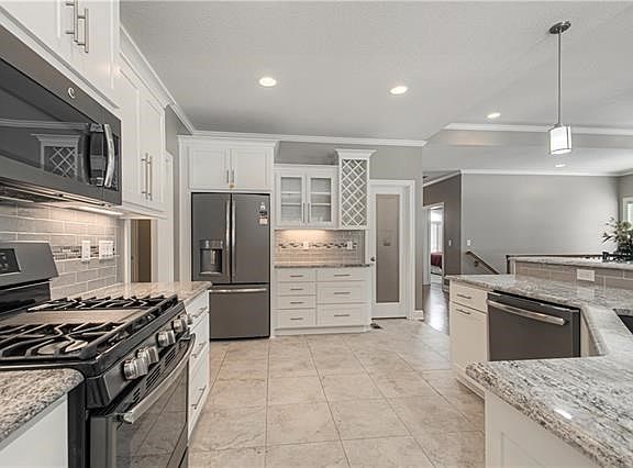 3rd image of 22102 E 33rd Terrace Ct S