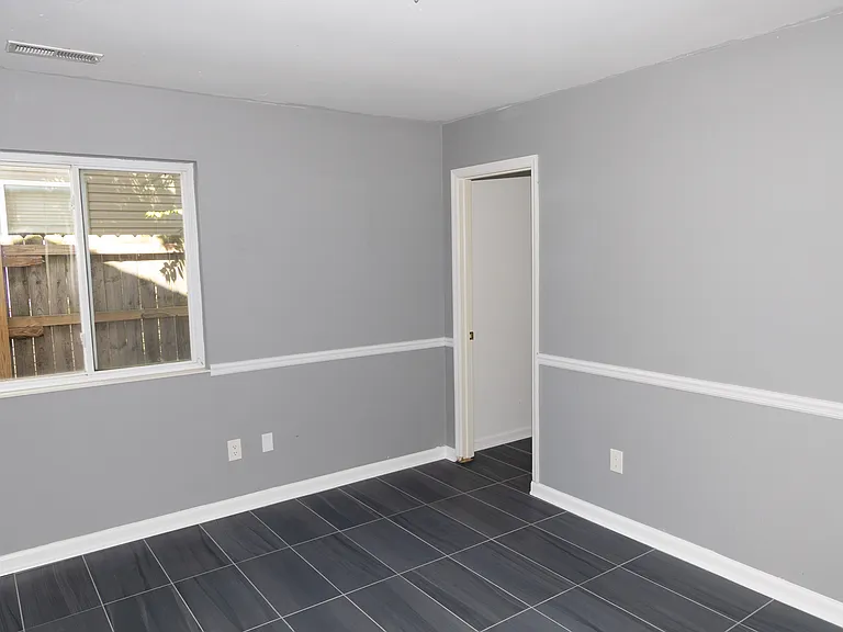1671 Glenn Abbey Dr — Photo 10