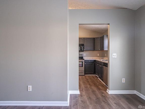 5th image of 6391 Sterling Maple Ct