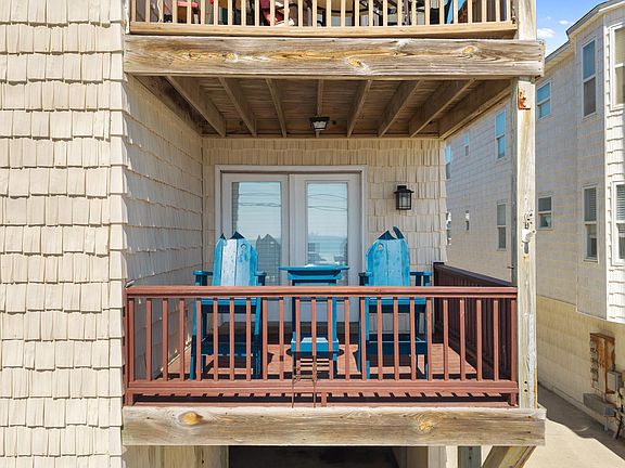 3rd image of 1711 Carolina Beach Avenue N Unit B