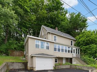 10 Keyes St, Belchertown, MA 01007
