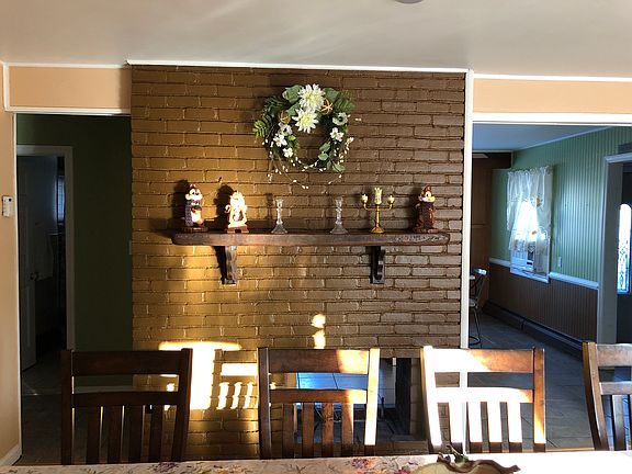 3rd image of 79 Chimney Ln