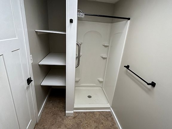 3rd image of 210 Genesee St #5