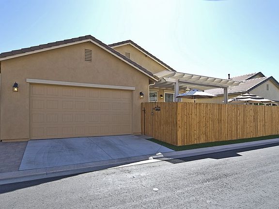 2nd image of 1762 Bella Casa Dr