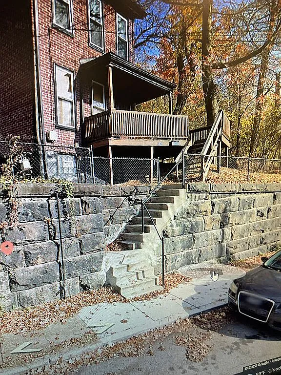 1788 Perrysville Ave photo 1