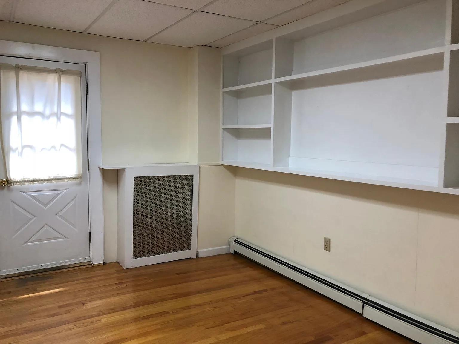 39 Newtonville Ave — Photo 1