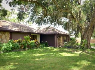 1825 Streetman Dr, Lithia, FL 33547