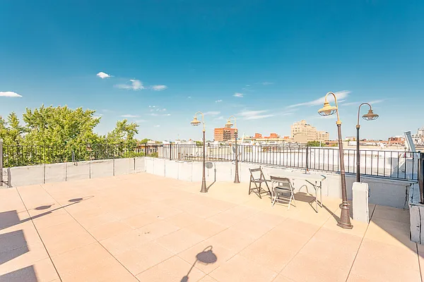 Rented by MySpaceNYC | media 12