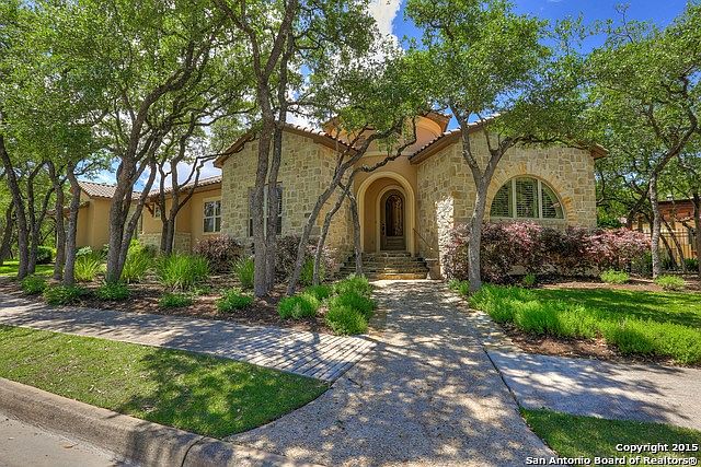 1st image of 117 Ambassador Ln