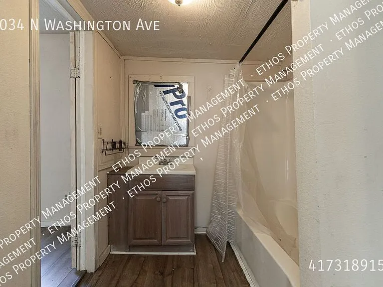 2034 N Washington Ave — Photo 7