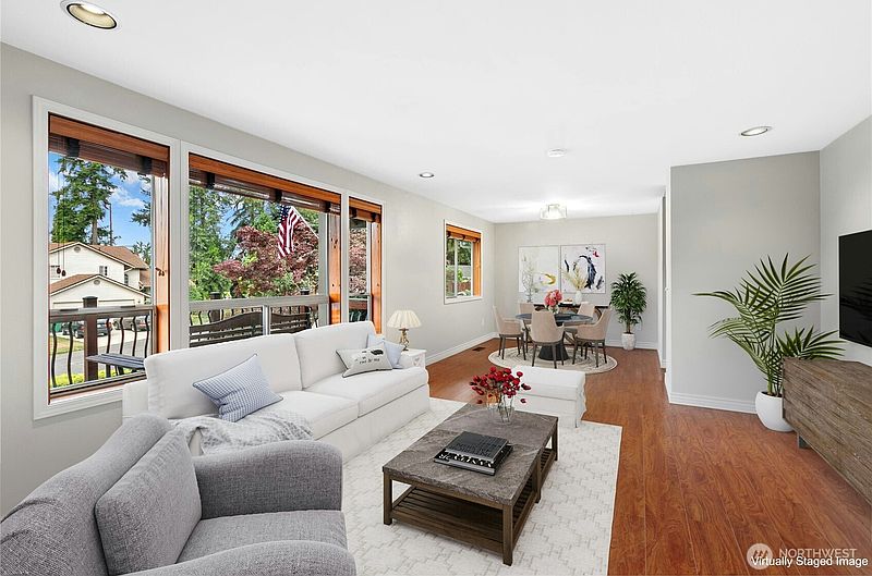 4th image of 18201 Vineway Place
