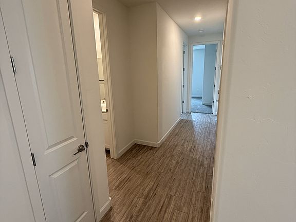 Hallway to bedrooms