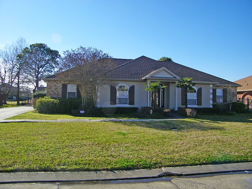 1st image of 3704 Lake Aspen West