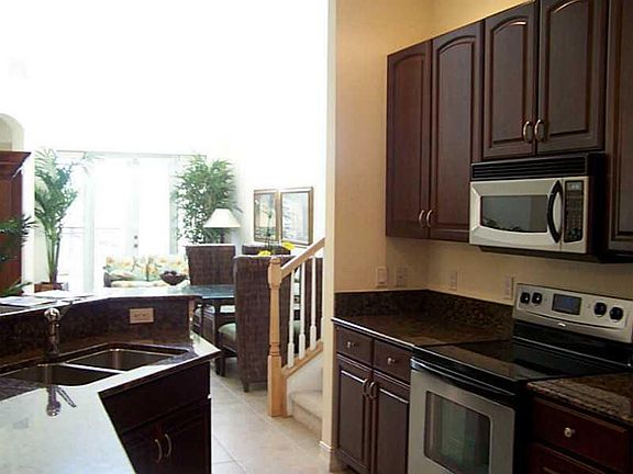 2nd image of 1885 Bridgepointe Cir Unit 36