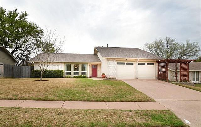 1st image of 806 Powderhorn Dr