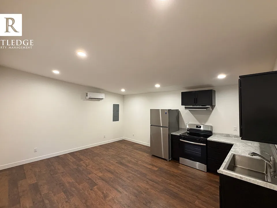 747 Dakota Ave